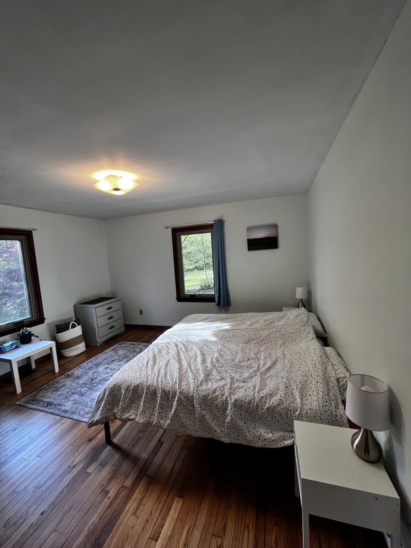 Large downstairs bedroom