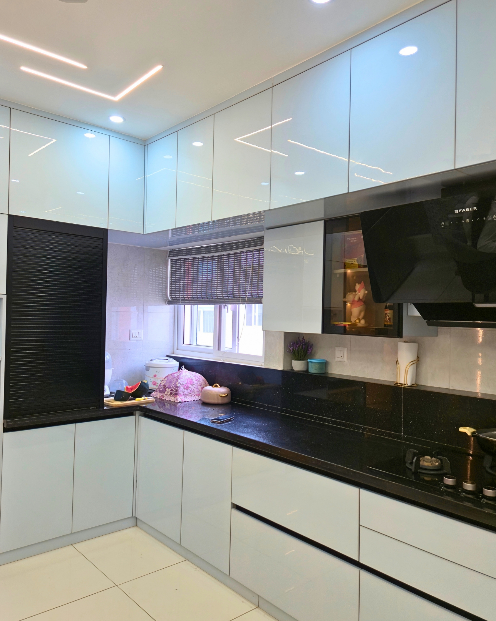 Fluted Panel Splashback & Base Drawer Layout