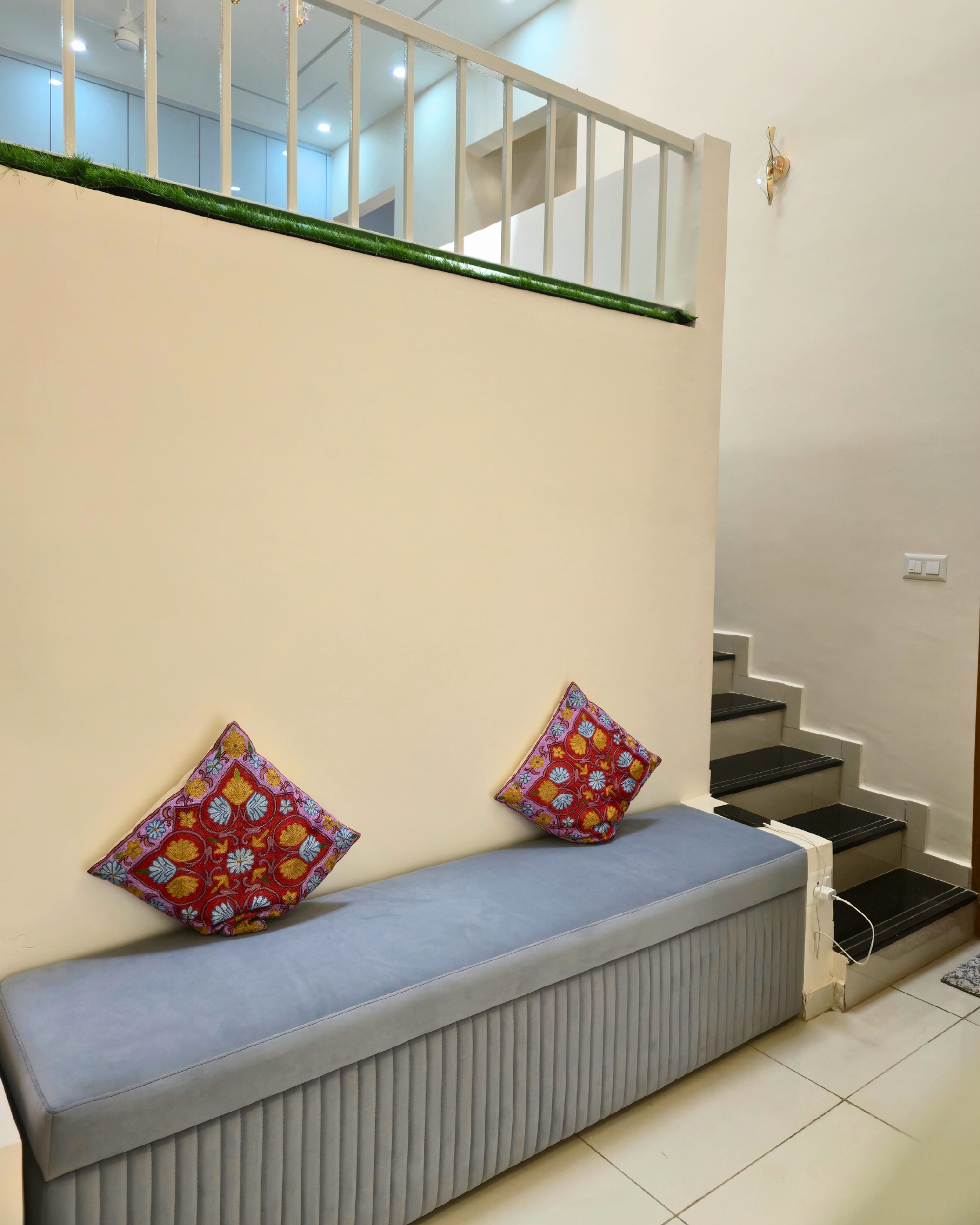 Living-Dining Transition