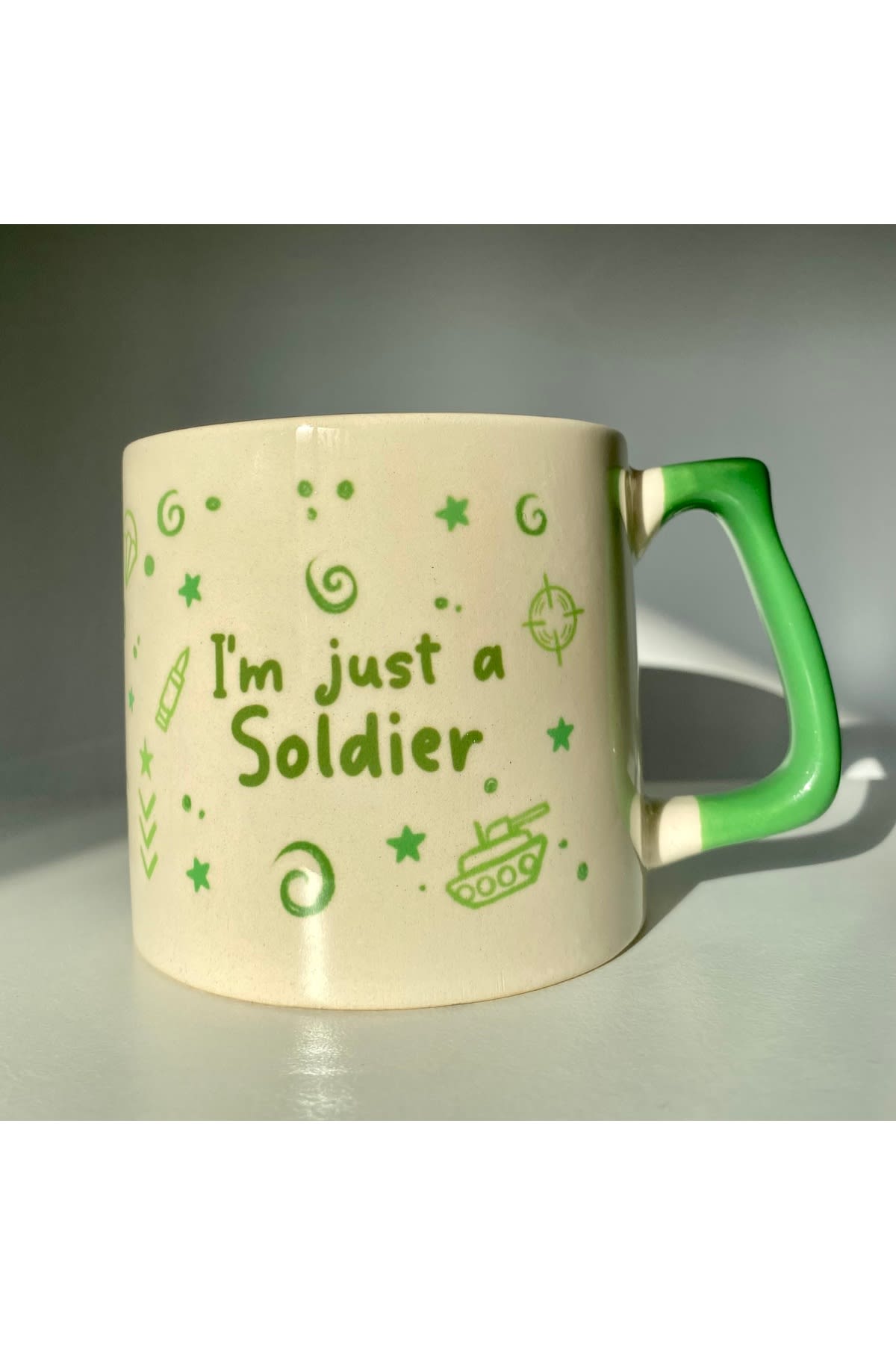 Sad Üzgün Hamster - Meslek: Asker (Soldier) Kupa Bardak Fincan görsel 3