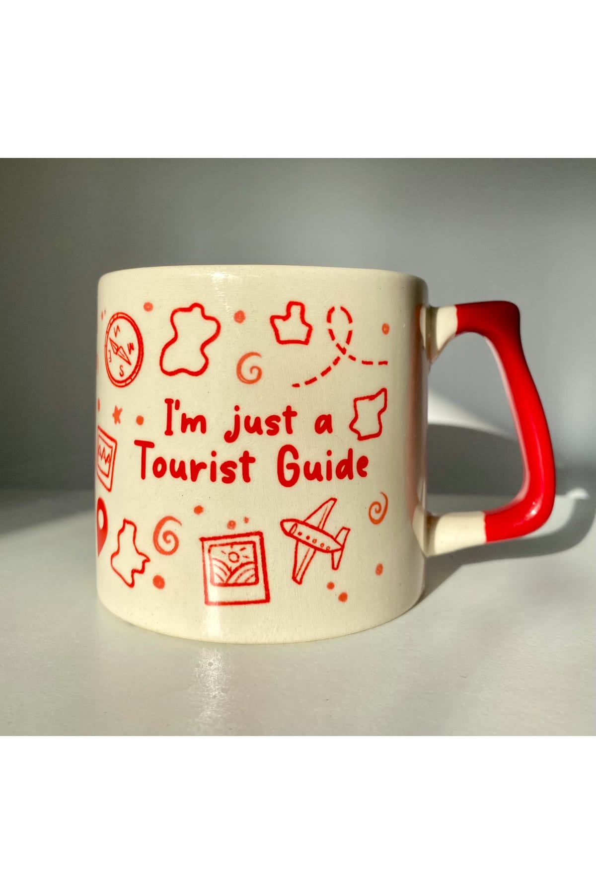 Sad Üzgün Hamster - Meslek: Turist Rehberi (Tourist Guide) Kupa Bardak Fincan görsel 3