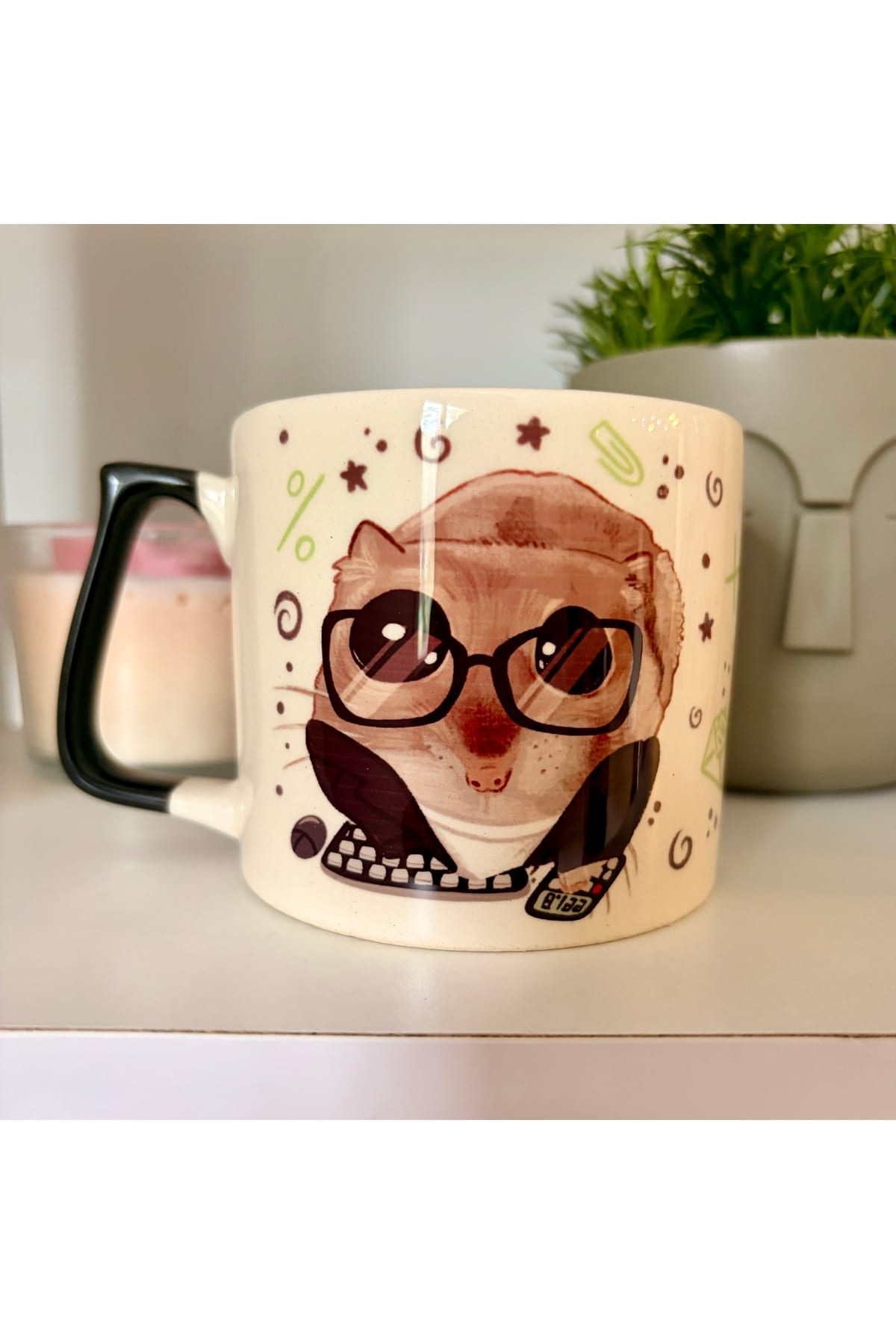 Sad Üzgün Hamster - Meslek: MUHASEBECİ (Accountant) Kupa Bardak Fincan