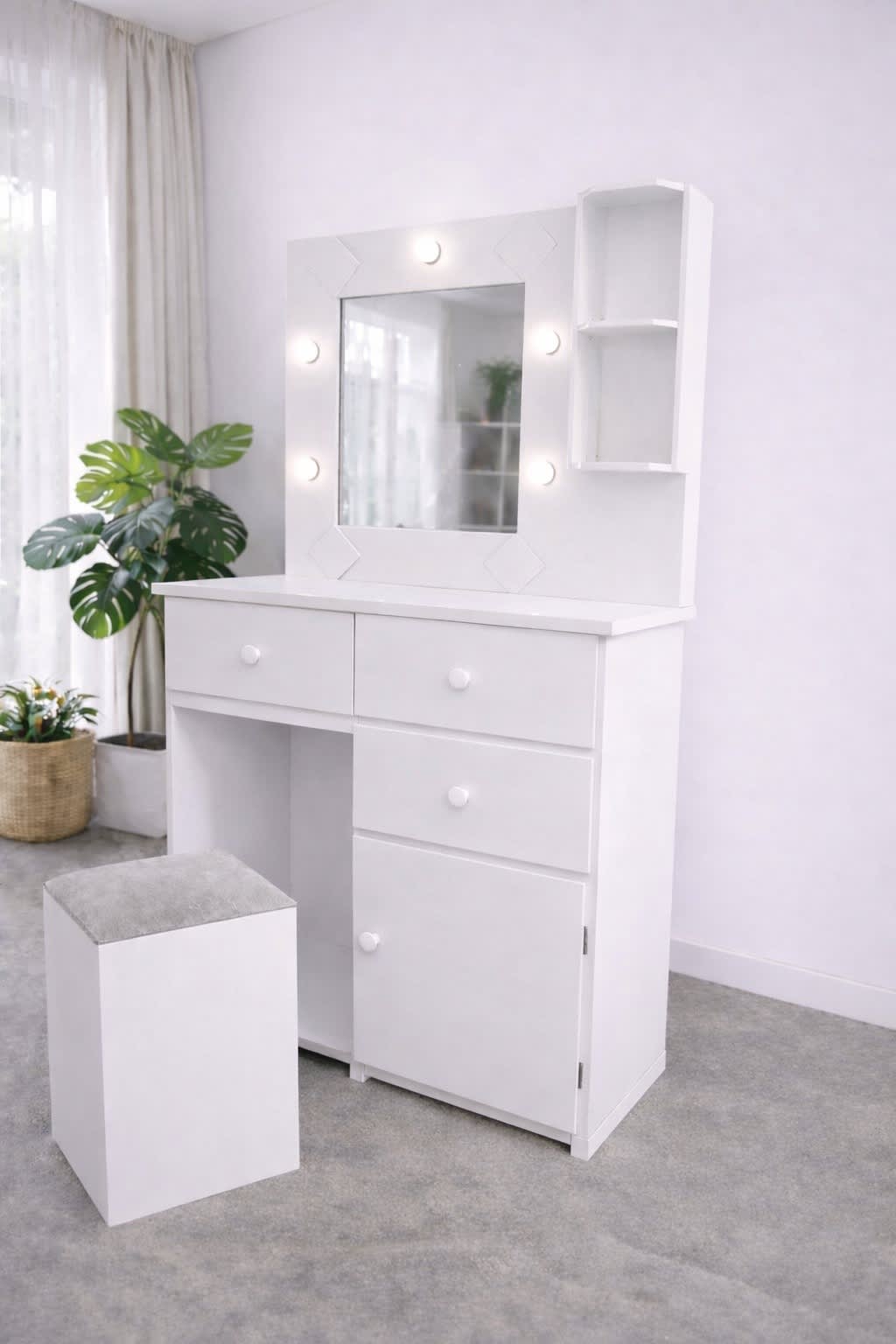 Maquilladora pequeña