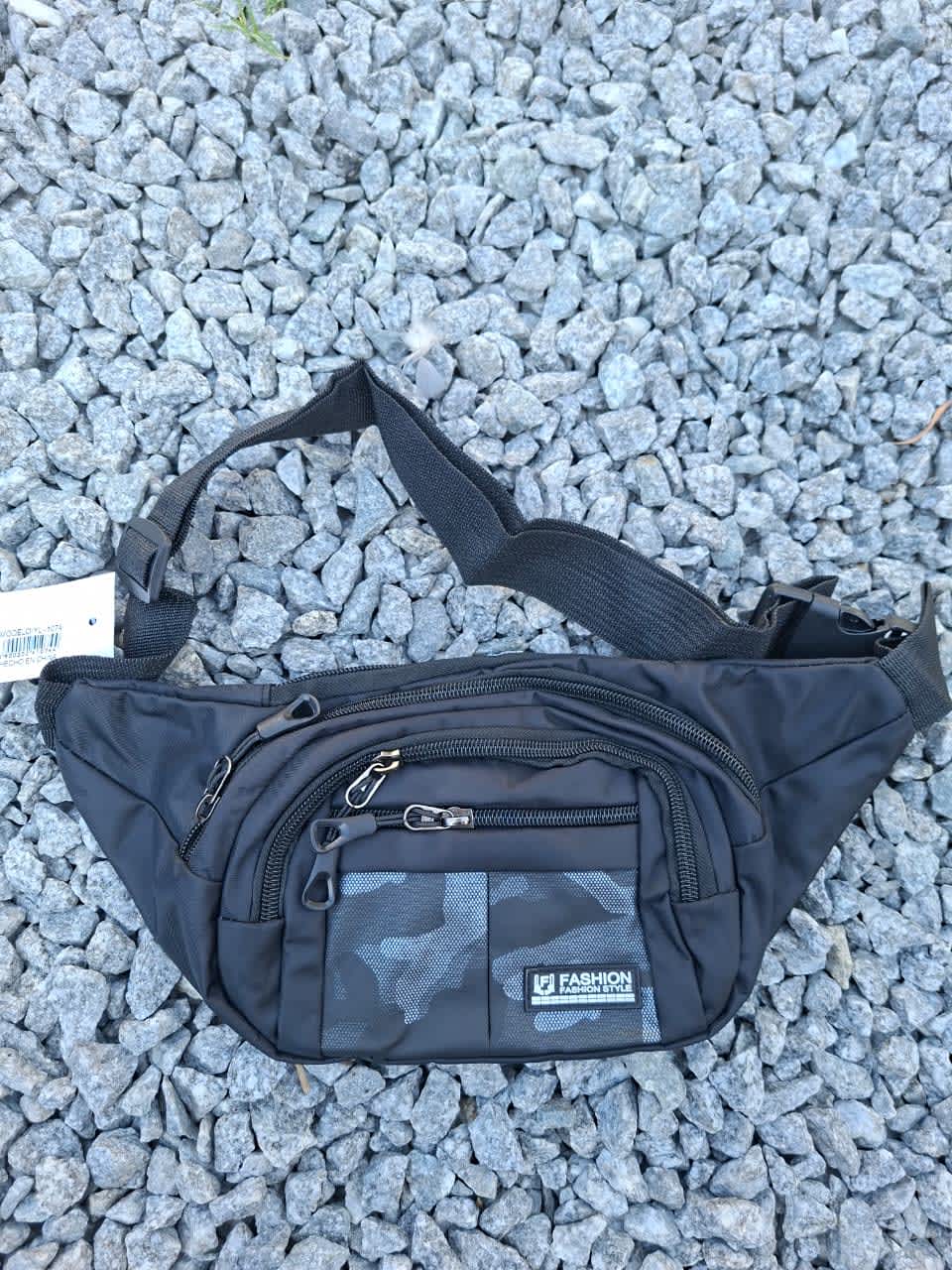 Riñonera fashion negro