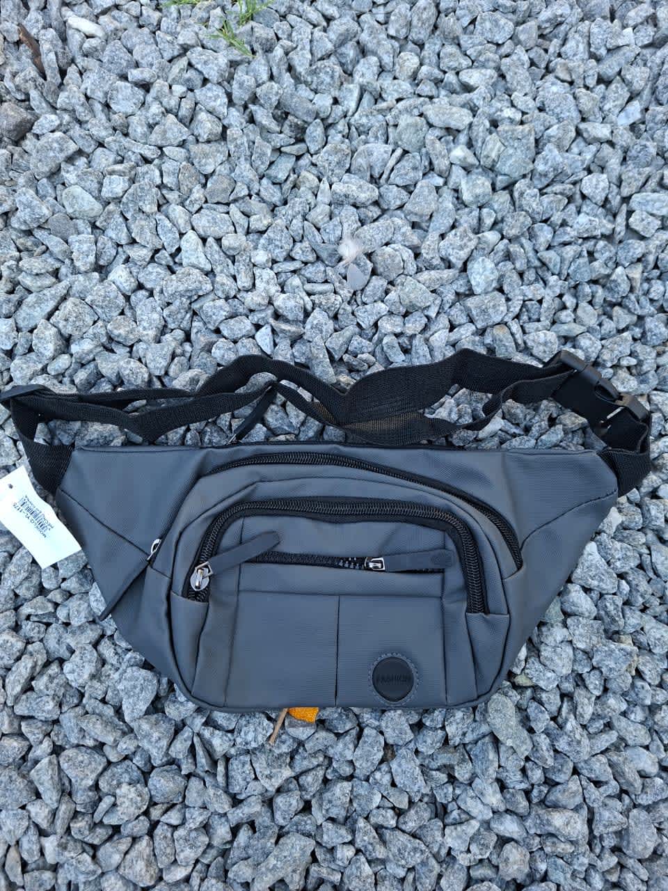 Riñonera fashion gris