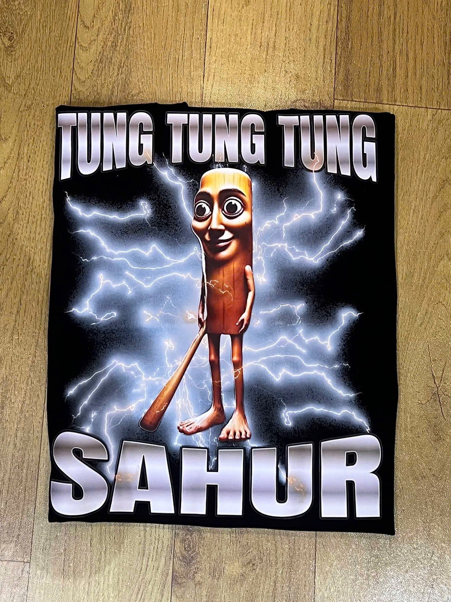Áo tung tung tung sahur nhưng sấm sét