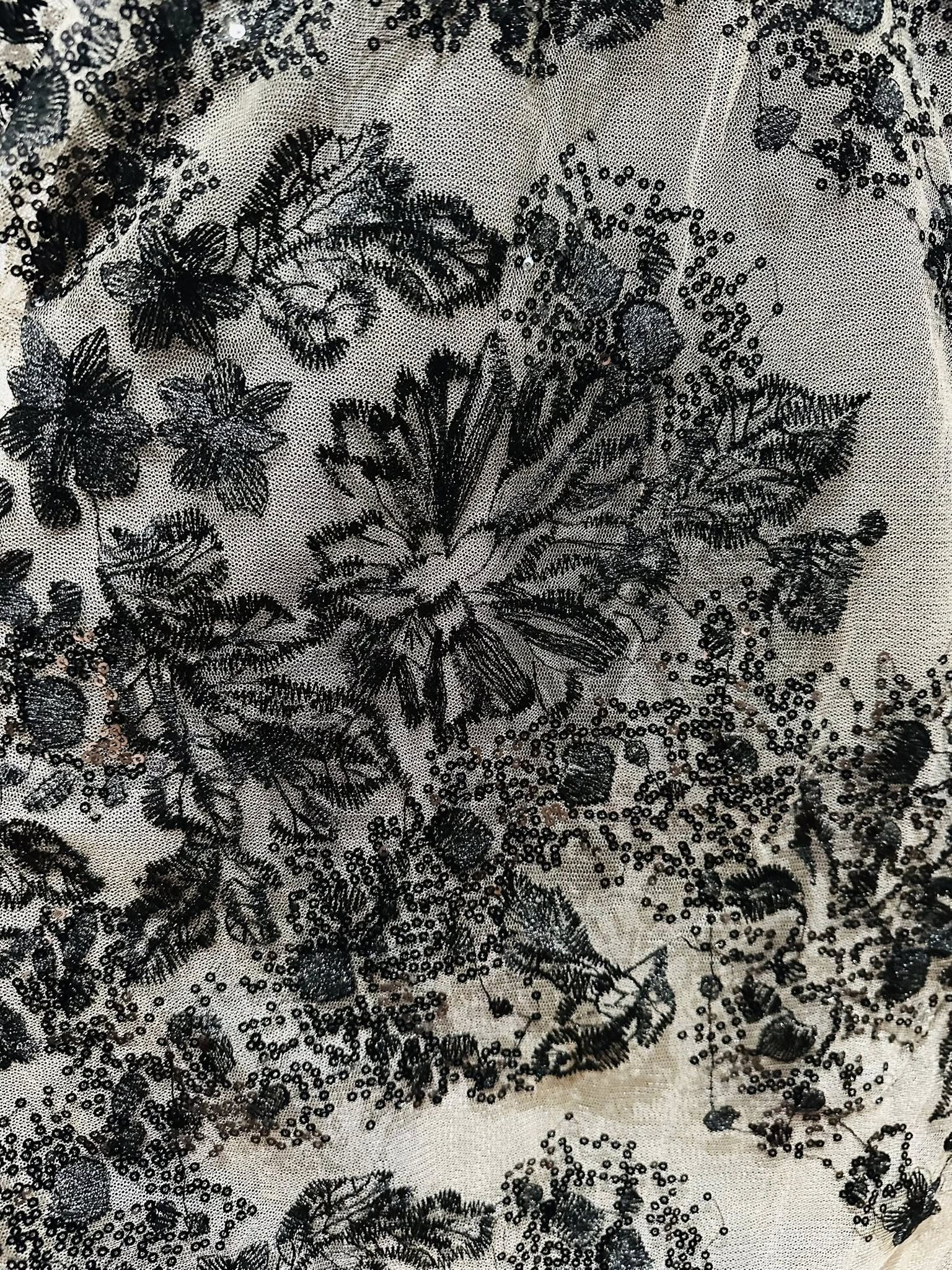 Baen beig thêu hoa đen sequin siêu sang