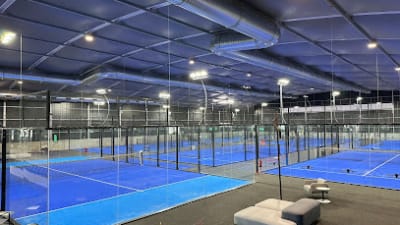R PADEL INDOOR CLUB – photo 1