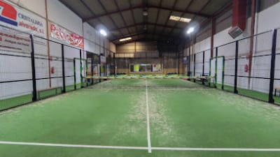 Padel en Cubierto Cáceres – photo 1