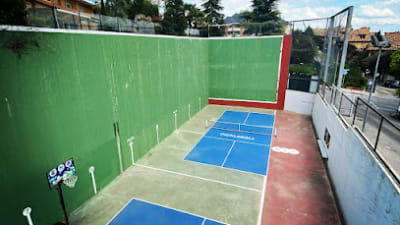 White Flakes Padel Center – photo 1