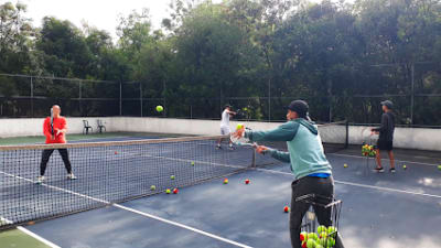 Clases de Tenis / Academia de Tenis Gochavent Parque Japón – photo 1