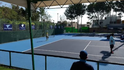 Lomas Racquet Club – photo 1