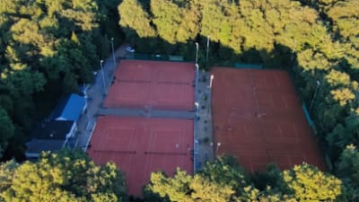 Human tennis – photo 1