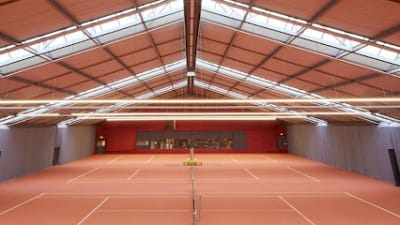 Tennishal Sprokkelenburg kunstgravelbanen – photo 1