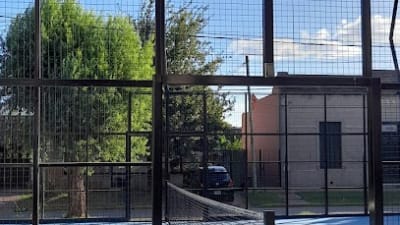 Pádel el nuevo refugio – photo 1