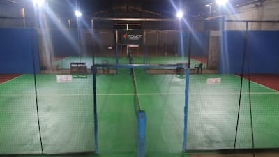 Complejo yaguarete pádel/voley – photo 1
