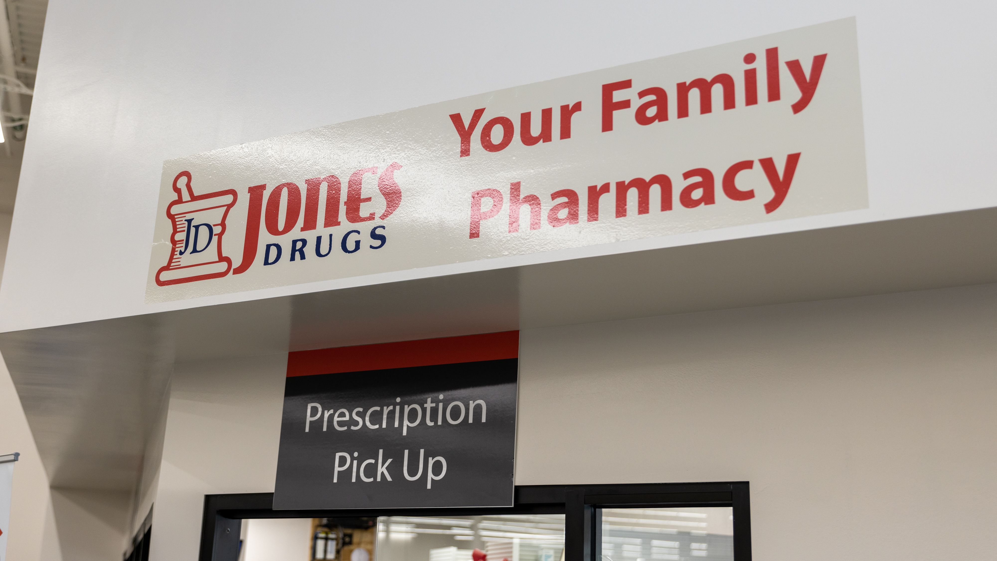 ドラッグストア Jones Drugs