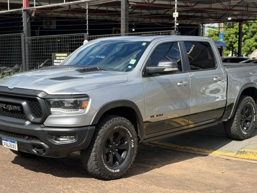 RAM 1500 Rebel 5.7 V8 4x4 C.D. 2022 — foto 1 de 10