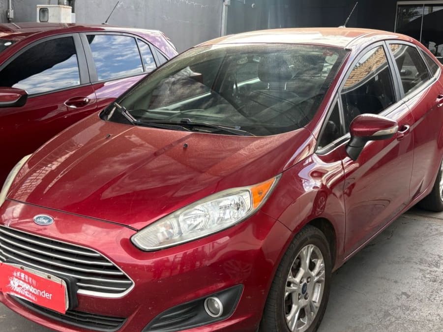 Ford Fiesta Sedan SE 1.6 16v 2014 — foto 1 de 9