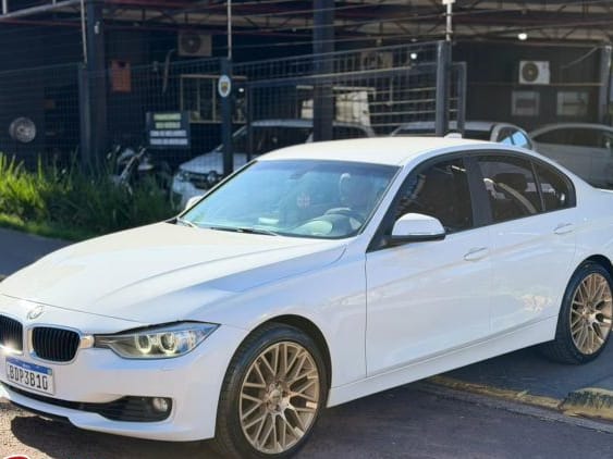 BMW 320i Sport 2014