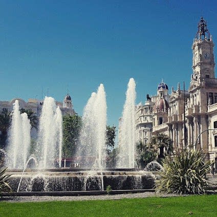 9-day itinerary in Valencia focusing on Top attractions and Nature and outdoor and Shopping