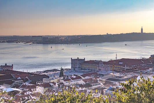 11-day itinerary in Lisbon, Portugal focusing on Top attractions and Nature and outdoor and Hidden Gems