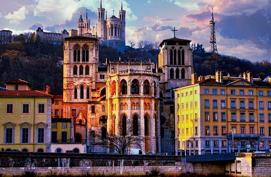 Lyon & Paris, France 16-day family friendly travel plan covering Top attractions and For kids and Shopping