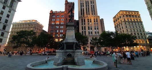 10-day itinerary in Montreal, Canada focusing on Top attractions and Shopping