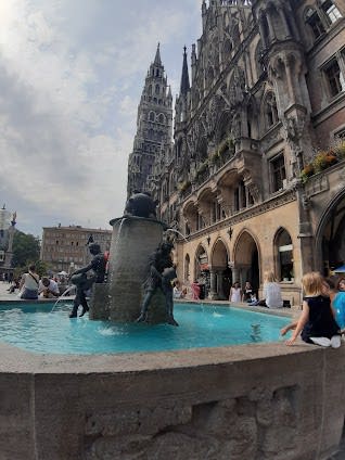 5-day itinerary in Munich, Germany focusing on Top attractions and Hidden Gems
