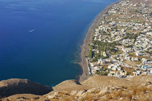 4 days in Santorini, Greece: family friendly itinerary with Top attractions and Shopping and For kids