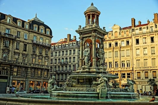 Complete 14-day guide to Lyon & Nice,France with Top attractions and Nature and outdoor - 14 days travel itinerary in Lyon, France featuring Iconic Landmark and Nature