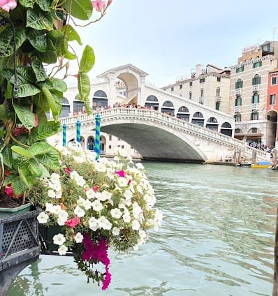 Complete 7-day guide to Venice, Italy with Top attractions and For kids and Shopping - 7 days travel itinerary in Venice, Metropolitan City of Venice, Italy featuring Iconic Landmark and Museum