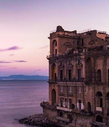 Naples, Italy 9-day travel plan covering Top attractions and Shopping - 10 days travel itinerary in Naples, Italy featuring Museum and Iconic Landmark