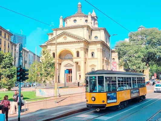 Complete 14-day guide to Milan & Naples & Rome, Italy with Top attractions and Nature and outdoor and Shopping - 14 days travel itinerary in Milan, Italy featuring Iconic Landmark and Shopping