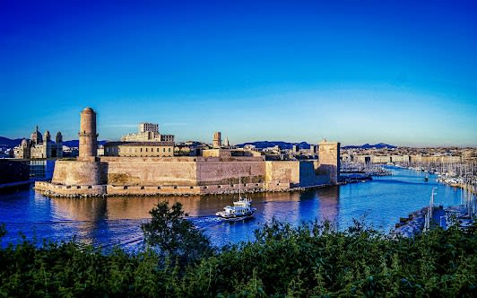 6 days in Marseille, France: itinerary with Top attractions and Shopping and Nature and outdoor - 6 days travel itinerary in Marseille, France featuring Iconic Landmark and Museum