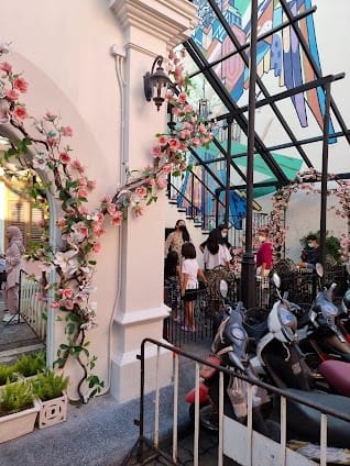 12-day itinerary in Phuket, Thailand focusing on Top attractions and Nature and outdoor and For kids - 12 days travel itinerary in Phuket, Thailand featuring Nature and Entertainment