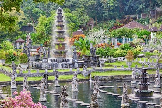 14-day itinerary in Bali & Jakarta, Indonesia focusing on Top attractions and Hidden Gems and Nature and outdoor - 14 days travel itinerary in Bali, Indonesia featuring Nature and Cultural Landmark
