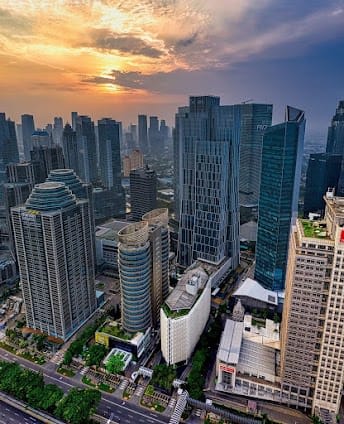 Jakarta, Indonesia 7-day travel plan covering Top attractions and Nature and outdoor - 7 days travel itinerary in Jakarta, Indonesia featuring Iconic Landmark and Cultural Site