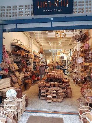 Waroros Market