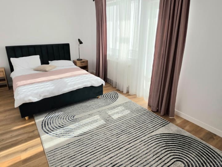 Garsonieră Zona Bucovina Suceava — renovată integral, centrală termică, balcon