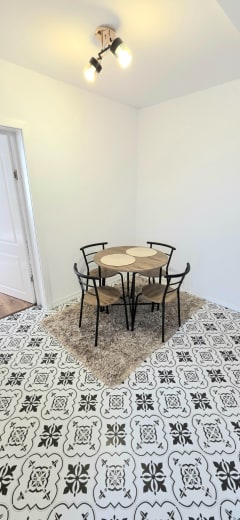 Garsonieră Zona Bucovina Suceava — renovată integral, centrală termică, balcon - foto 11 de 12