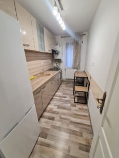 Apartament 3 camere Mărășești — parter, mobilat complet, centrală proprie - foto 3 de 10