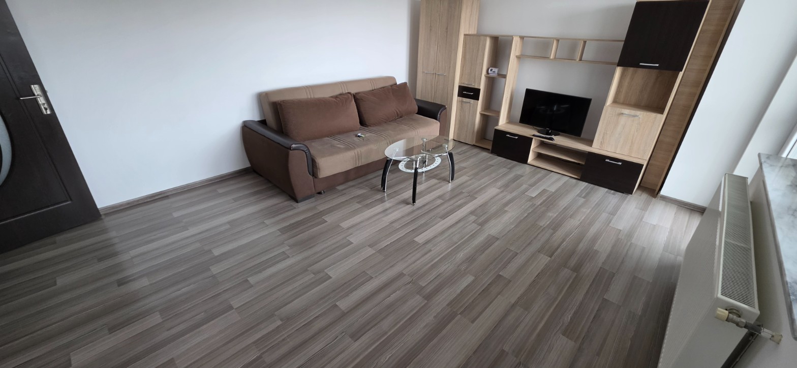 Apartament 2 camere Zamca, bloc nou — mobilat complet, loc parcare inclus