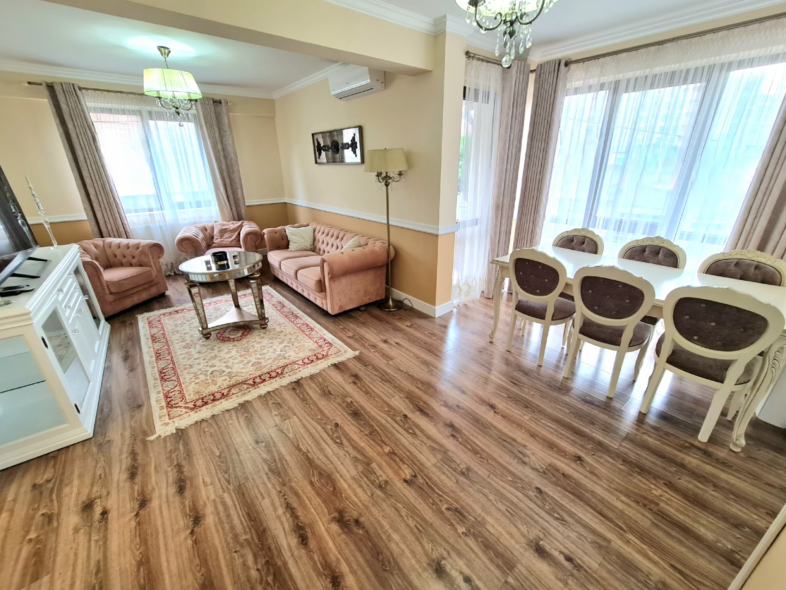 Apartament 3 camere Areni — bloc nou, mobilat complet, loc parcare
