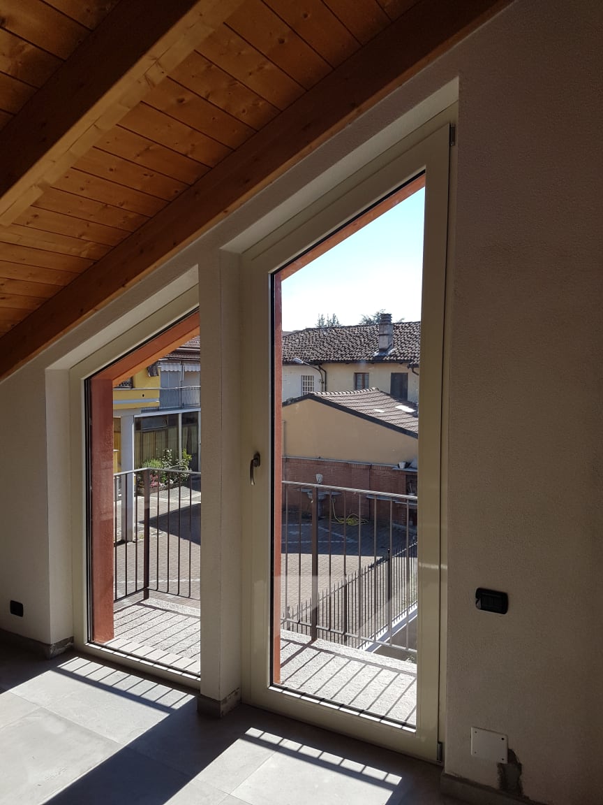 Serramento inclinato