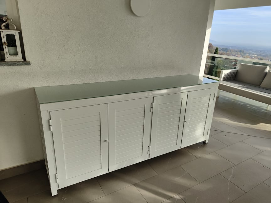 Mobiletto 4 ante chiuso