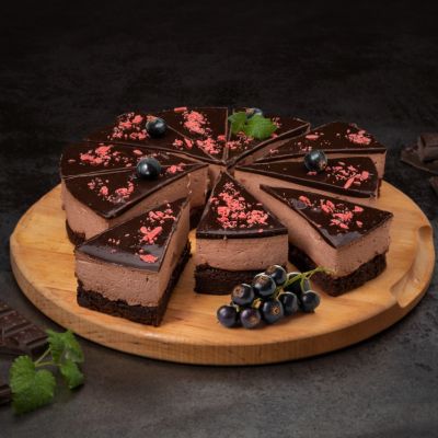 9992 black currant chocolate cake 850g  10 slices  1582775609 1599656075