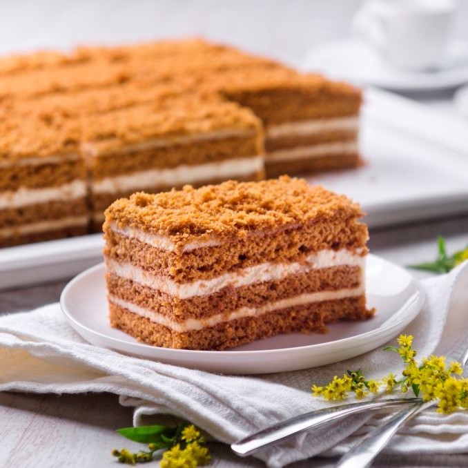 Honey cake 2100g / 16 slices x 3 (Plate cakes) - Eesti Pagar AS