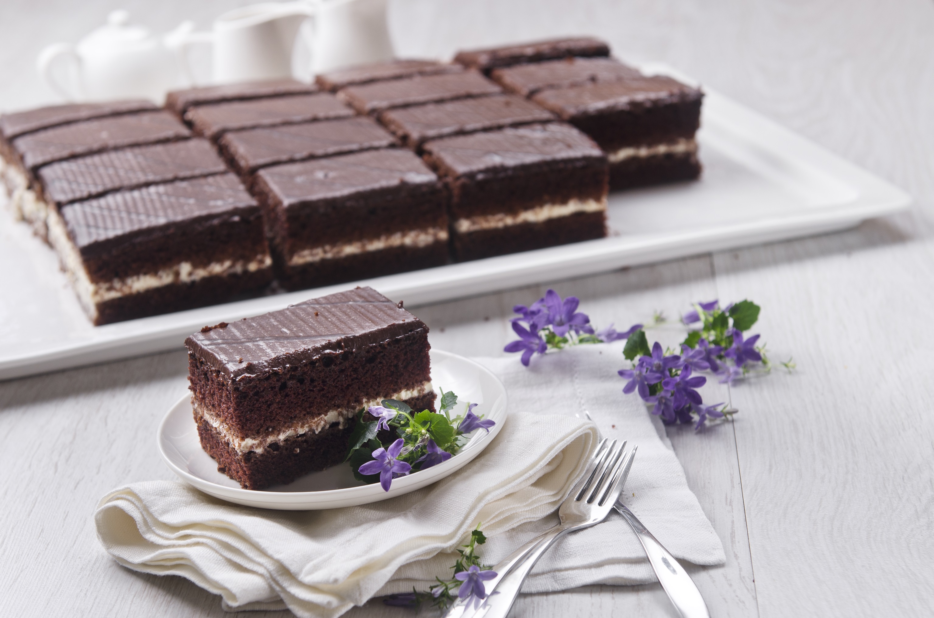 Capital cake 2200g / 16 slices x 3 (Plate cakes) Eesti Pagar AS