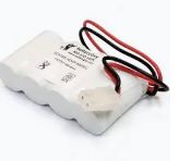 4 AA 6" WIRES NO PLUG